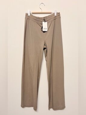 Aritzia nomad taupe cotton homestretch pants sz m medium new